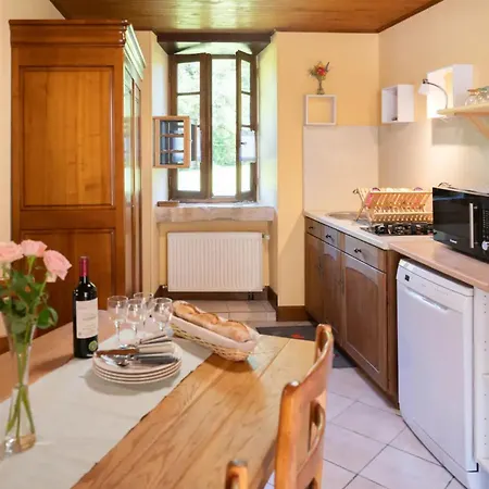 Holiday home Ancien Moulin Avec Jacuzzi